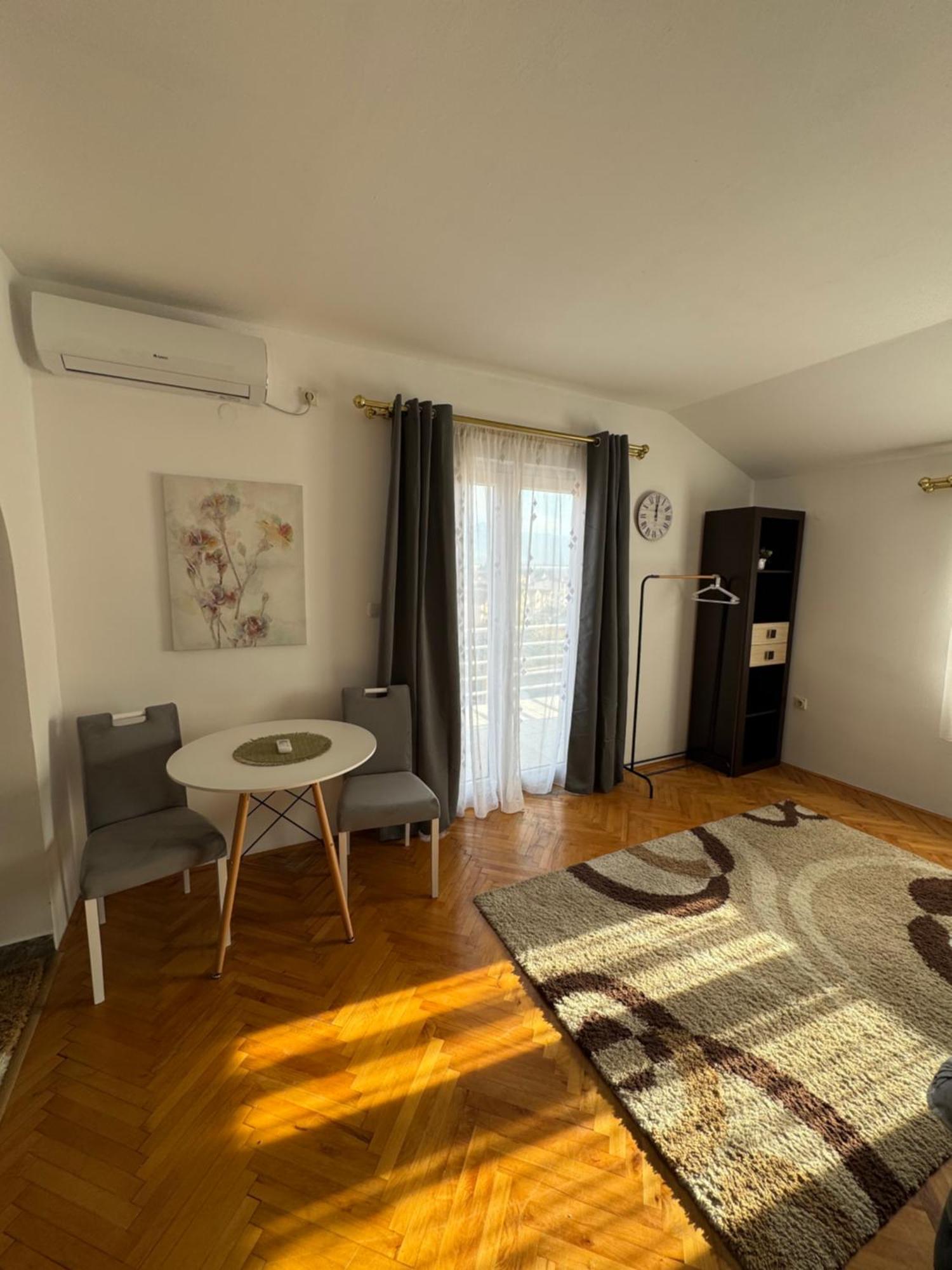 Apartmani Breze Podgorica Exteriér fotografie